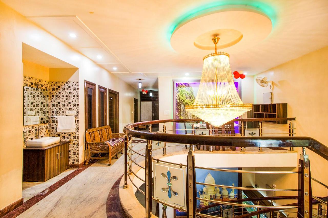 Fabhotel Plus Maniram Palace Agra  Dış mekan fotoğraf