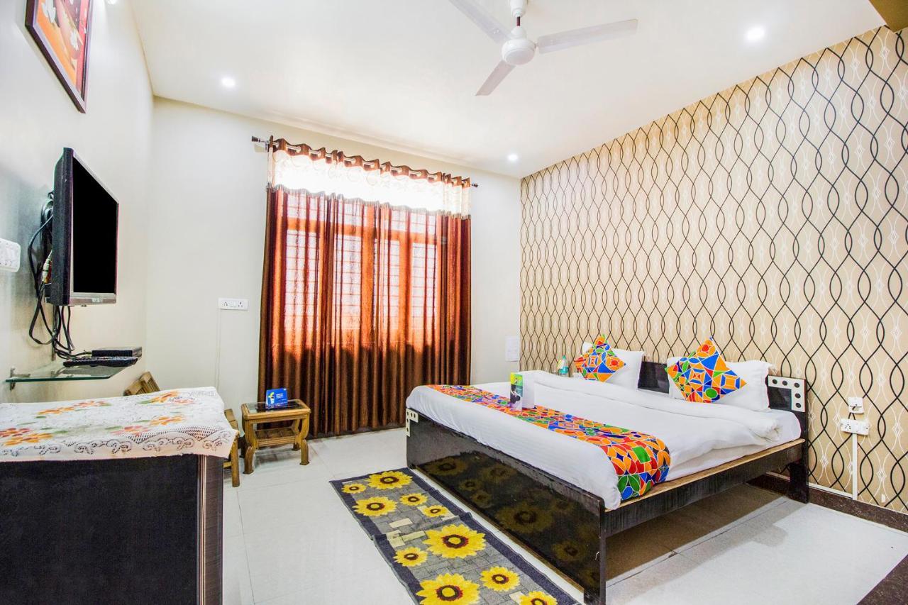 Fabhotel Plus Maniram Palace Agra  Dış mekan fotoğraf