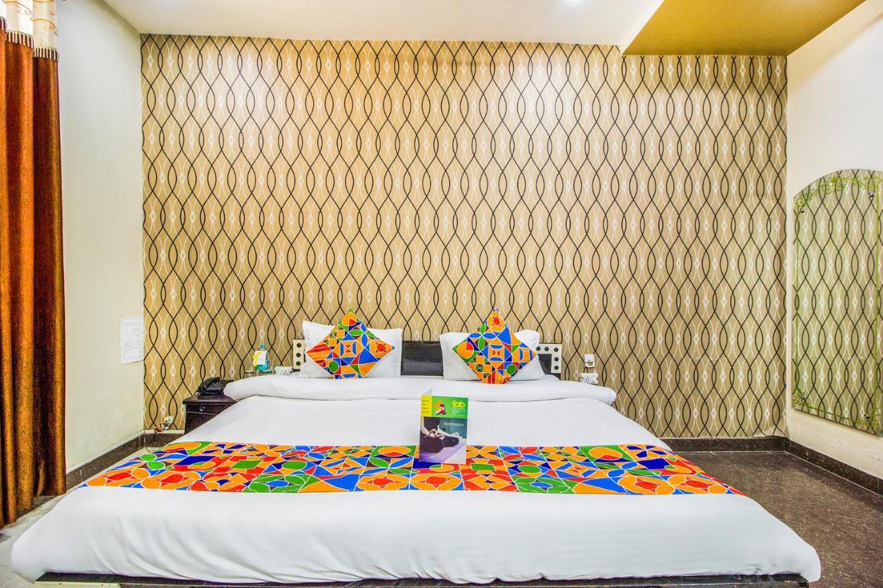 Fabhotel Plus Maniram Palace Agra  Dış mekan fotoğraf