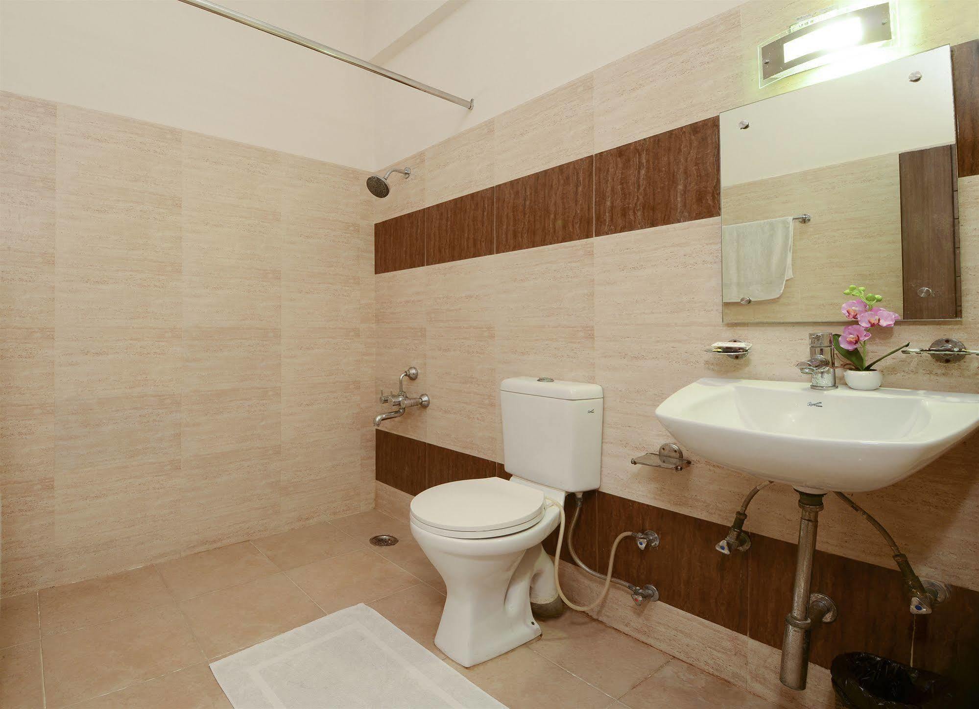 Fabhotel Plus Maniram Palace Agra  Dış mekan fotoğraf