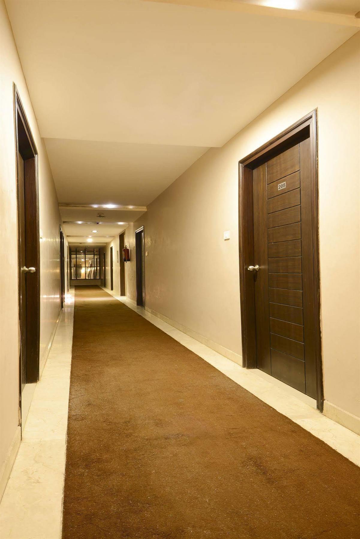 Fabhotel Plus Maniram Palace Agra  Dış mekan fotoğraf